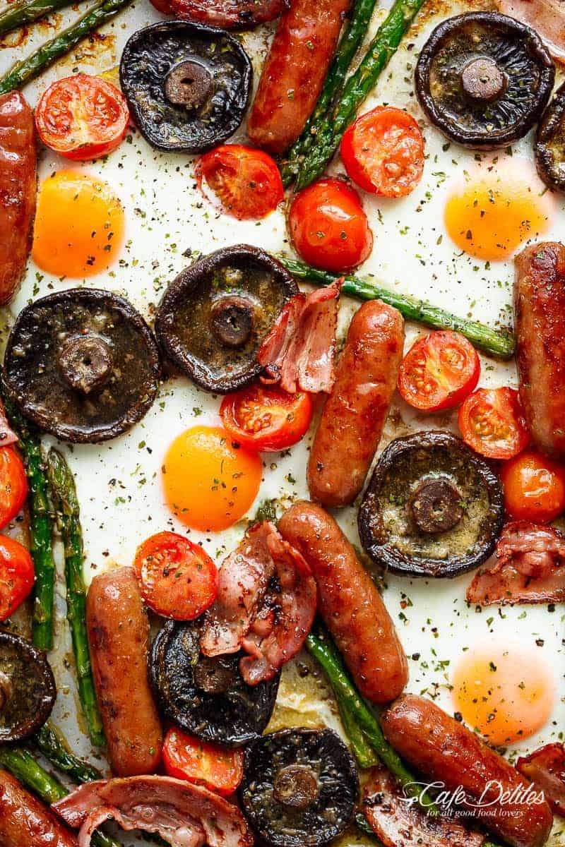 Sheet Pan Full Breakfast: Quick & Impressive for Any Weekend
